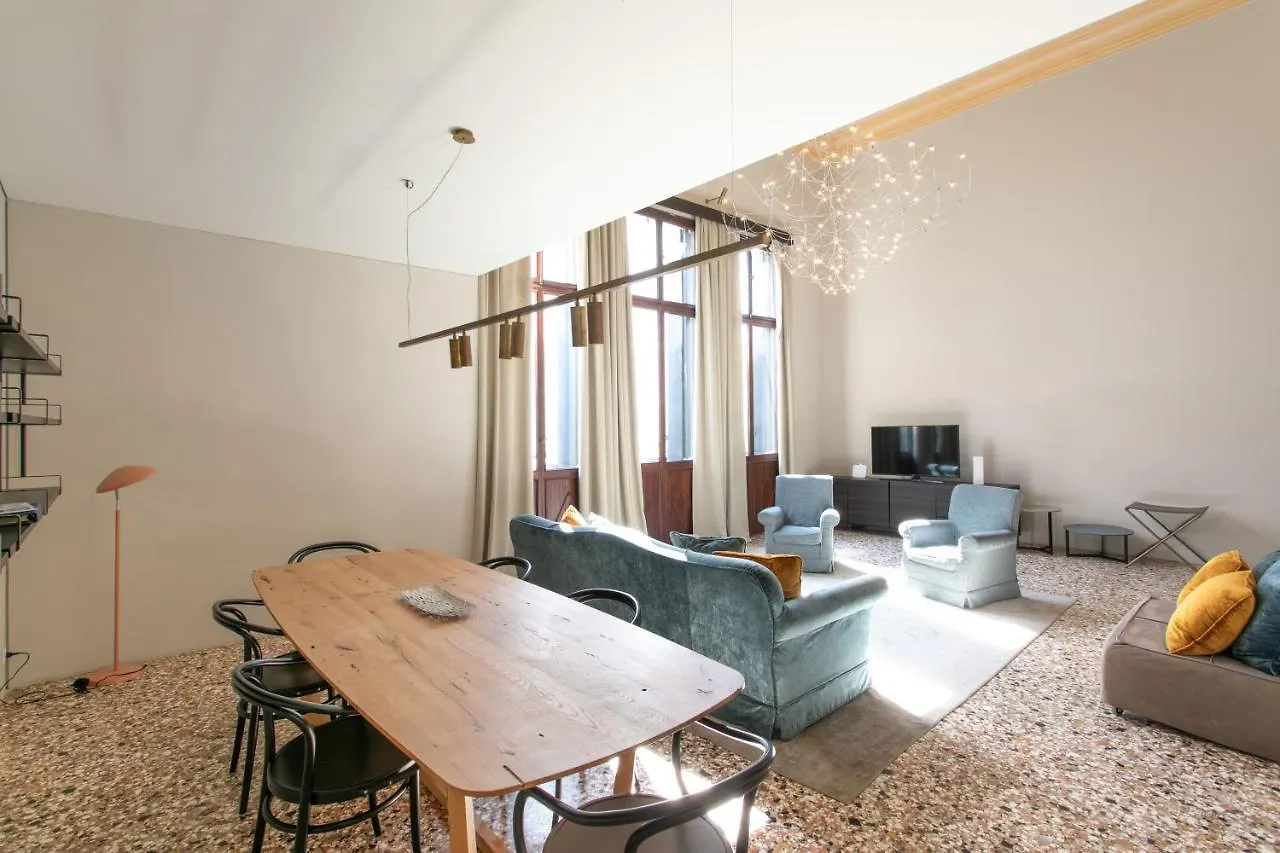 Ferienwohnung Infinite House Ca' Vendramin Venedig Apartment