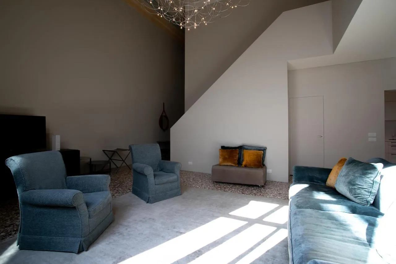 Infinite House Ca\' Vendramin location